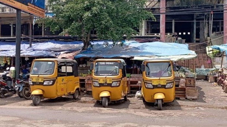 Mengurai Perjalanan Cilacap: Iyann Transportasi Menyambung Kota
